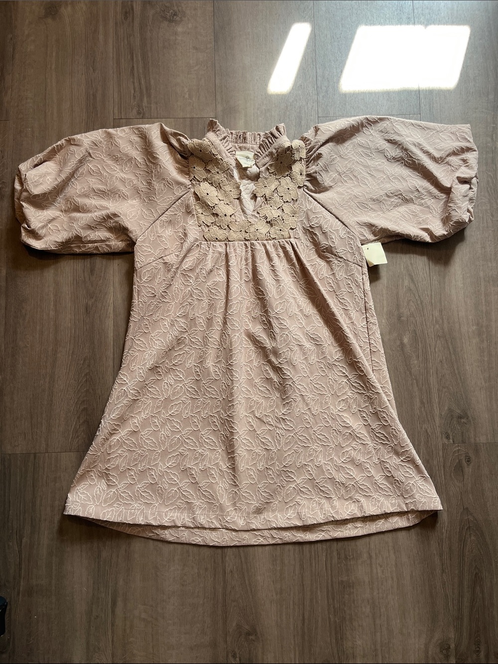 Umgee Mauve Floral Lace Yoke Puff Sleeve Dress